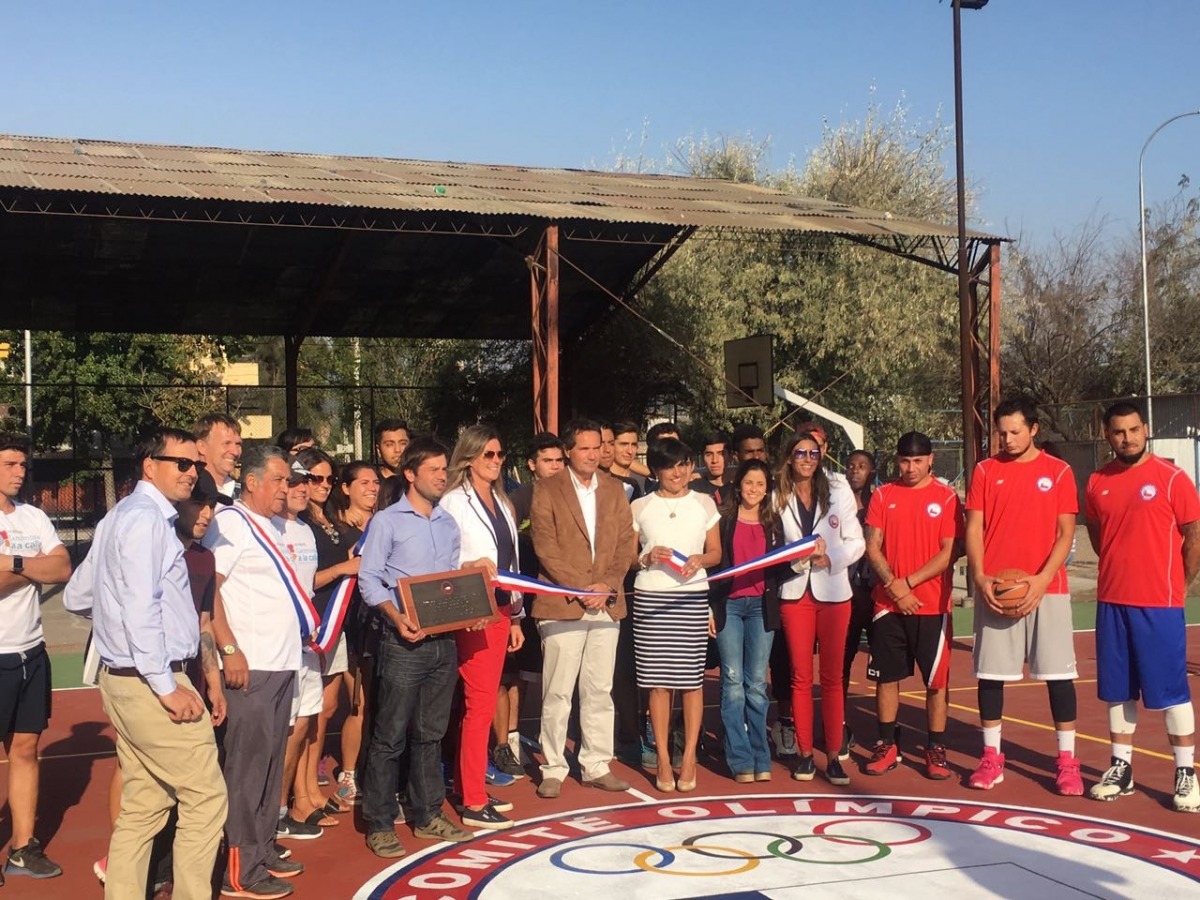 NUEVA MULTICANCHA EN CENTRO DEPORTIVO RECOLETA