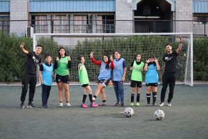 ABRAMOS LA CANCHA: las barreras que alejan a las niñas del deporte en Chile