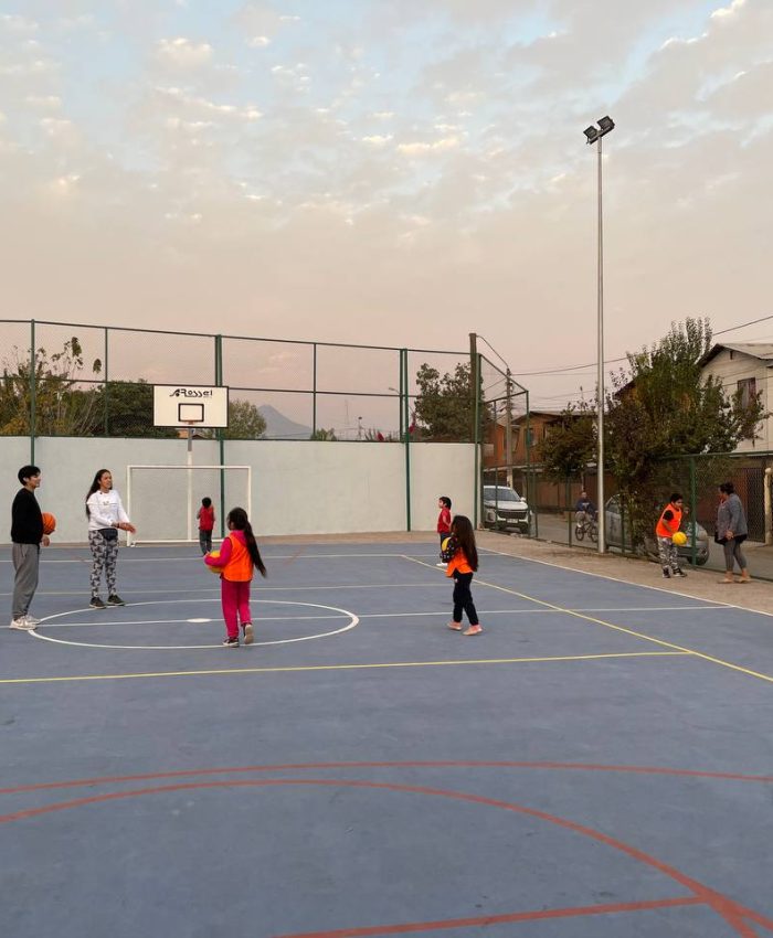 NUEVO CENTRO DEPORTIVO LOS CISNES