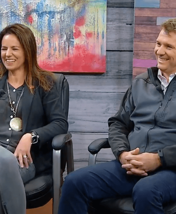 Desconocidos TV Entrevista a Gracia Carvallo y Sebastián Guerrero