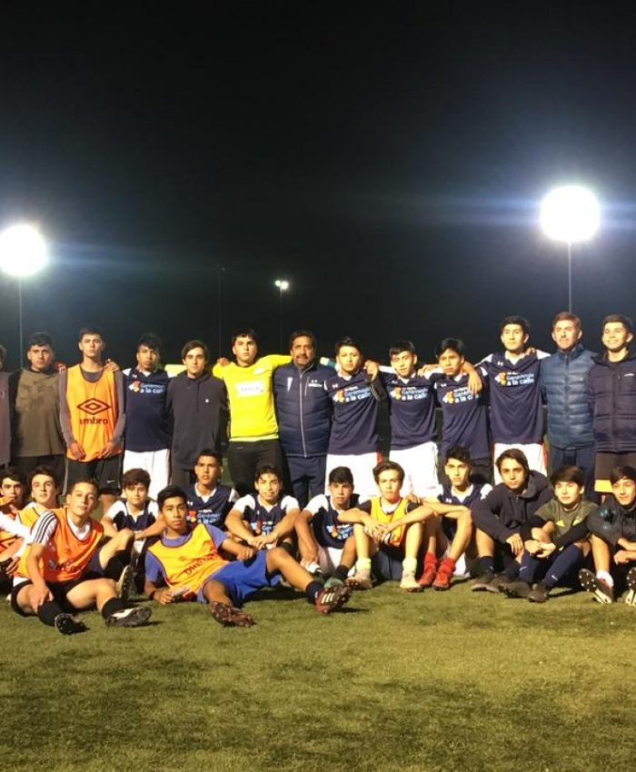 EQUIPO DE FUTBOL PONE A PRUEBA SU TALENTO