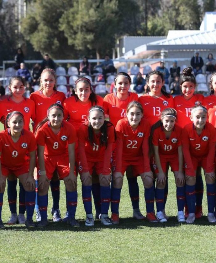 FUTBOLISTA DE LA FUNDACIÓN ES CAPITANA SUB 15