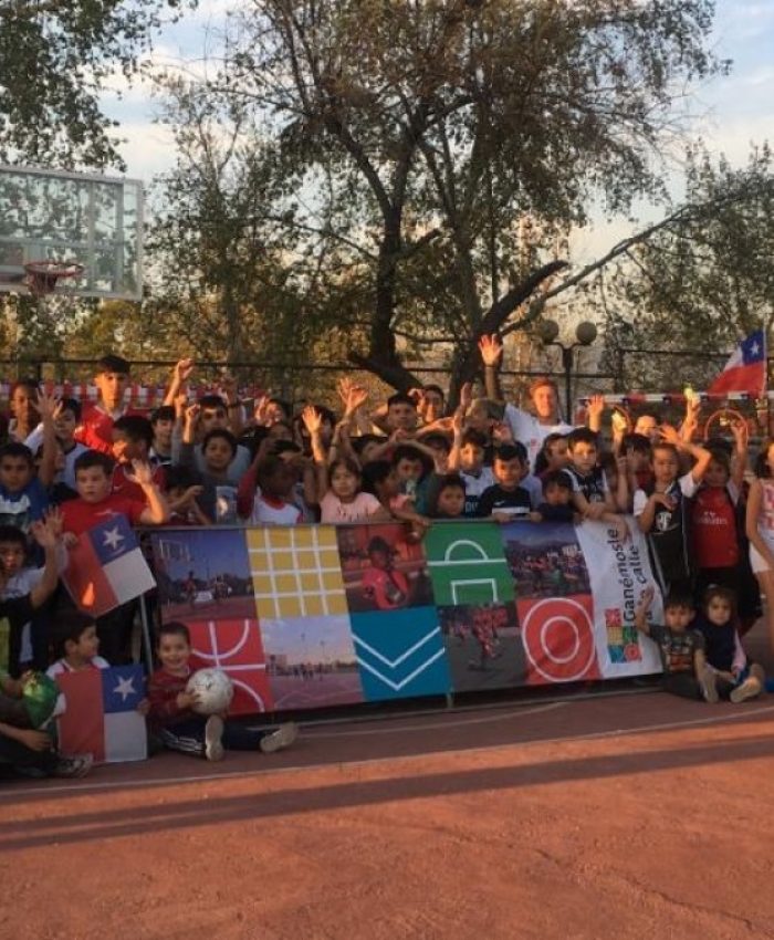 GANEMOSLE A LA CALLE CELEBRA LAS FIESTAS PATRIAS