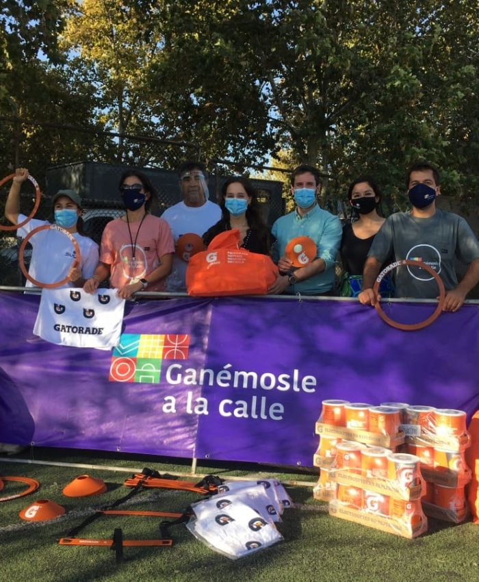 SUDA Y GATORADE DONAN KITS DEPORTIVOS